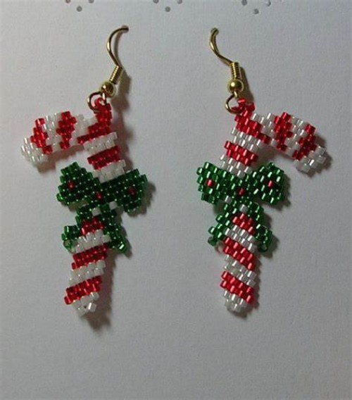 Conclude by encouraging the reader to try making their own beaded jewelry and showcasing your own be