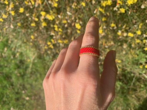 "The Distinctive Characteristics of Miyuki Beads vs. Other Seed Beads"