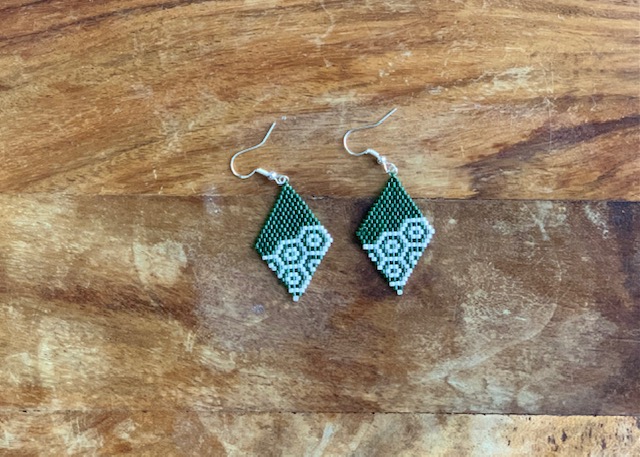  "A Guide to Making Unique and Affordable Miyuki Bead Jewelry for Valentine's Day" 